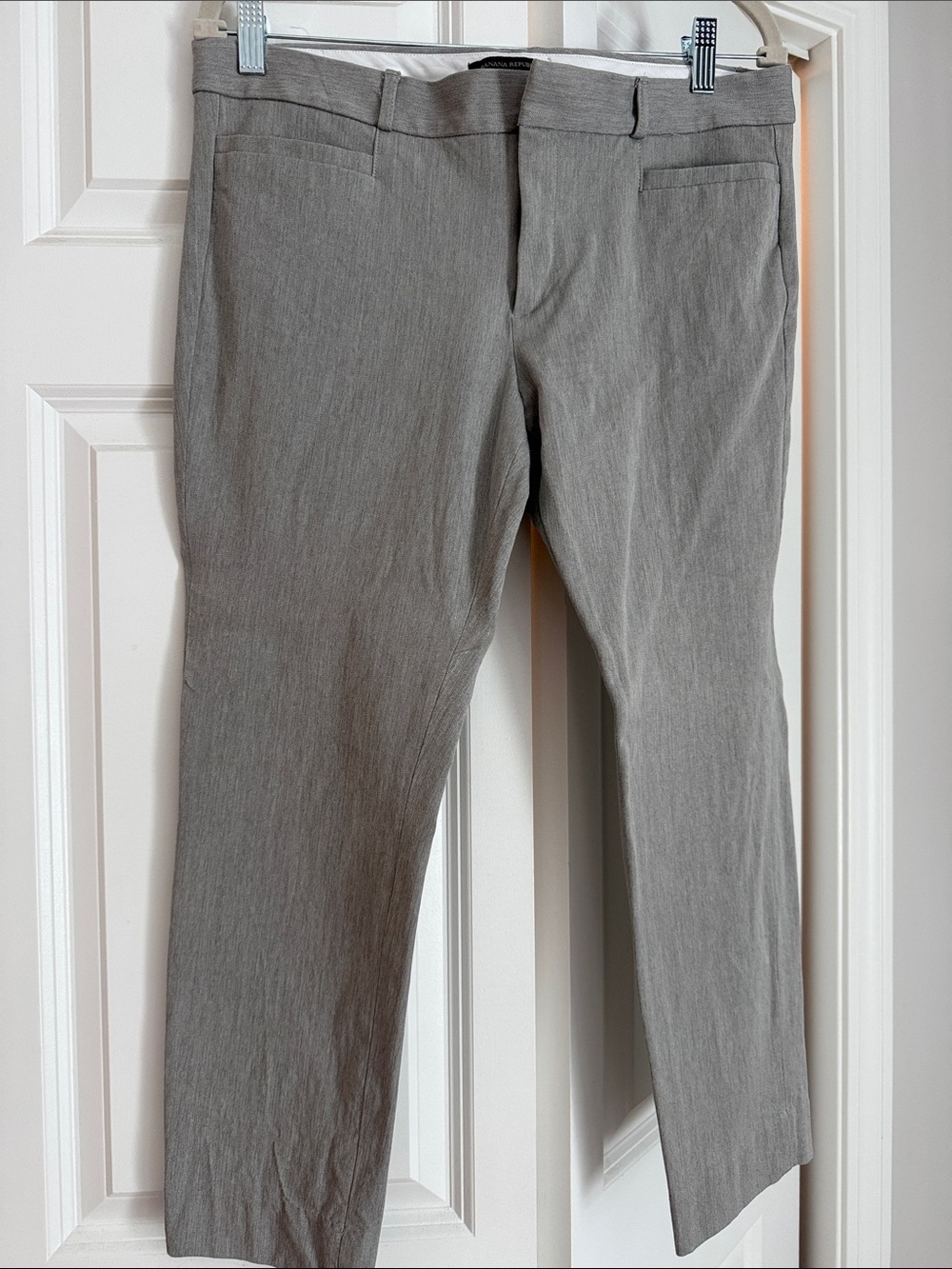 Banana Republic Gray Cropped Dress Pants